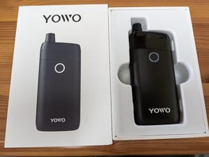 UWOO YOWO device inside presentation box